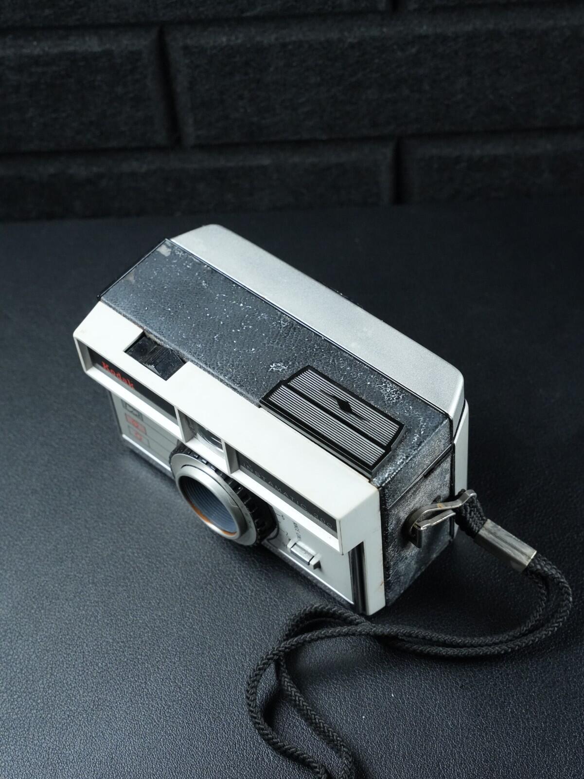 Kodak Instamatic 200 Vintage 1960's 126 Film Camera - Faulty, Spares or Repair