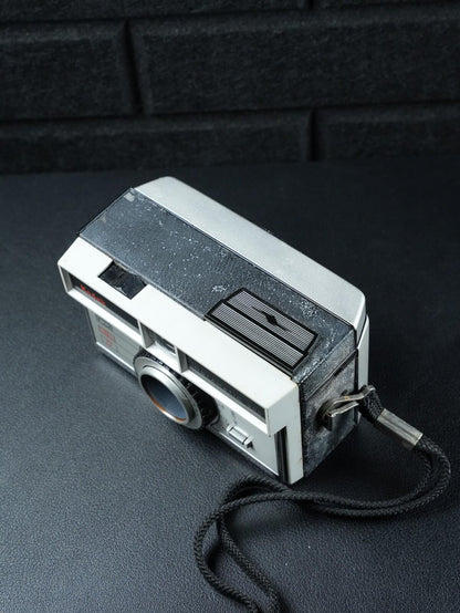 Kodak Instamatic 200 Vintage 1960's 126 Film Camera - Faulty, Spares or Repair