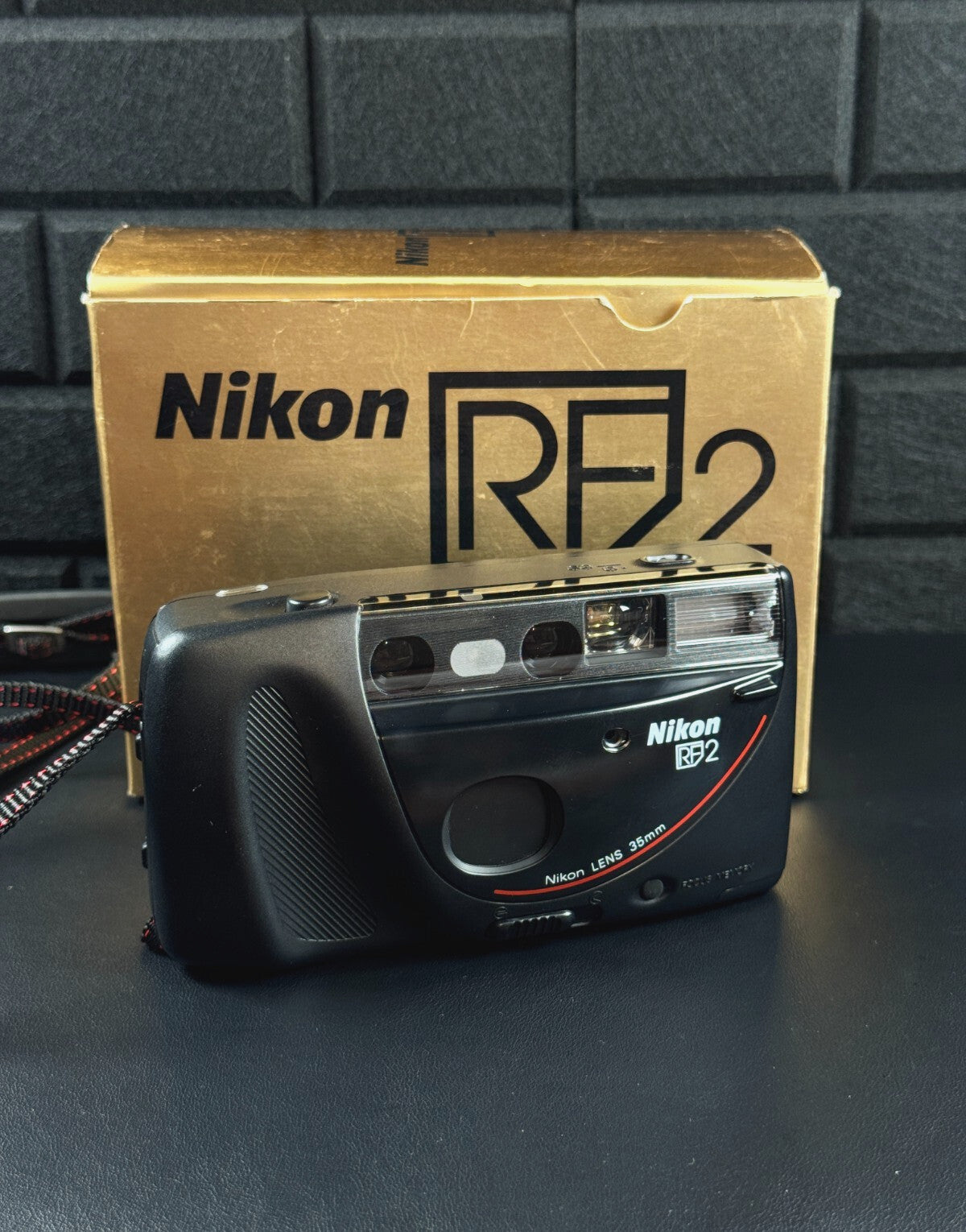 Nikon RF2 1980's 35mm Point & Shoot Autofocus Film Camera  - Boxed - Working