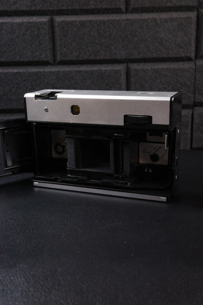 AGFA ISO Rapid I Vintage 1960's Film Camera + Case - Tested & Working