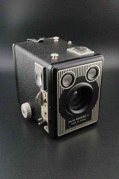 Kodak Six-20 Brownie Model E Vintage 1940's 620 Film Camera - Tested & Working