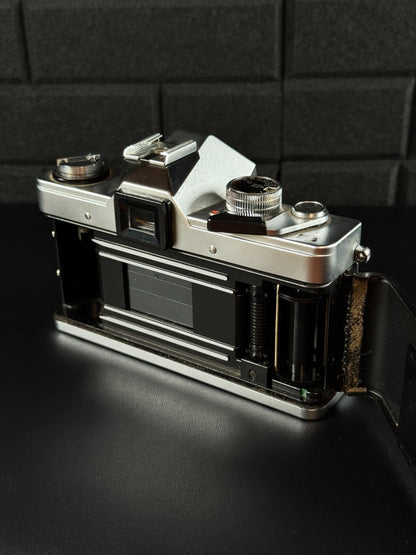 Praktica Super TL 1000 35mm SLR Film Camera Body - Winds & Fires (Damaged)