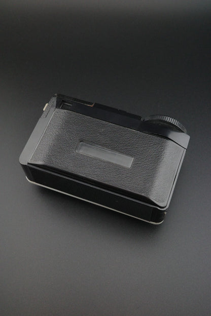 Vintage 1960's Kodak Instamatic 33 Retro Compact 126 Film - Tested & Working