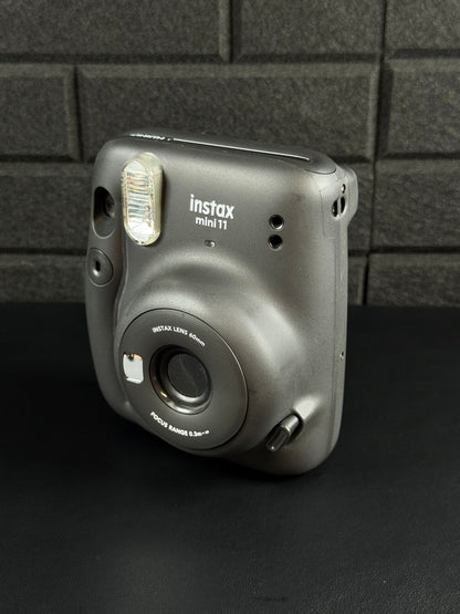 Fujifilm Instax Mini 11 Black Instant Polaroid Camera - Works Perfectly