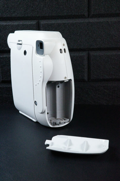 Fujifilm Instax Mini 9 White Instant Polaroid Camera - Fully Working