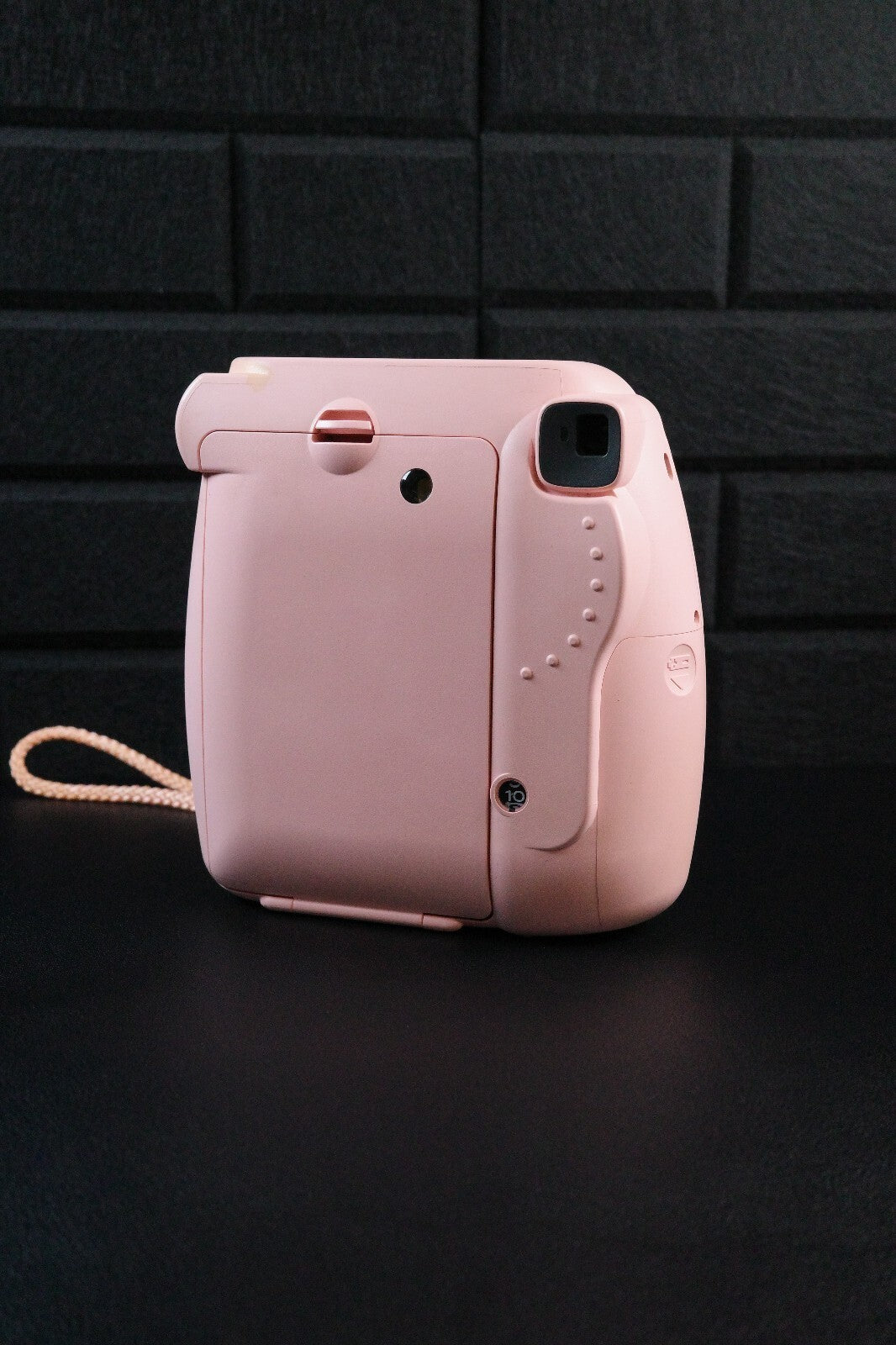 Fujifilm Instax Mini 8 Pink Instant Polaroid Camera - Works Perfectly