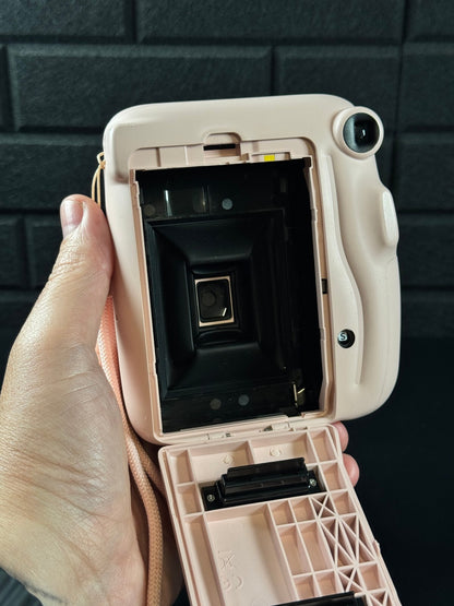 Fujifilm Instax Mini 11 Pink Instant Polaroid Camera + Batteries Fully Working