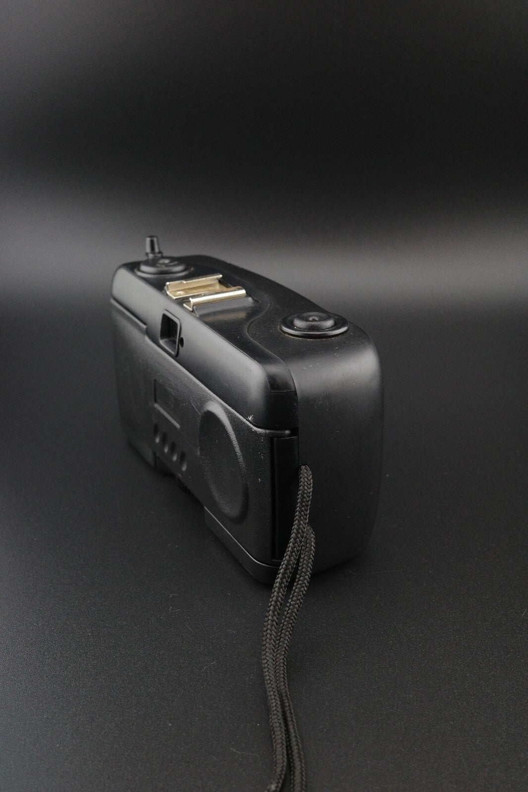 Vintage 1990's Akita TT018 35mm Focus Free Film Camera - Tested & Working