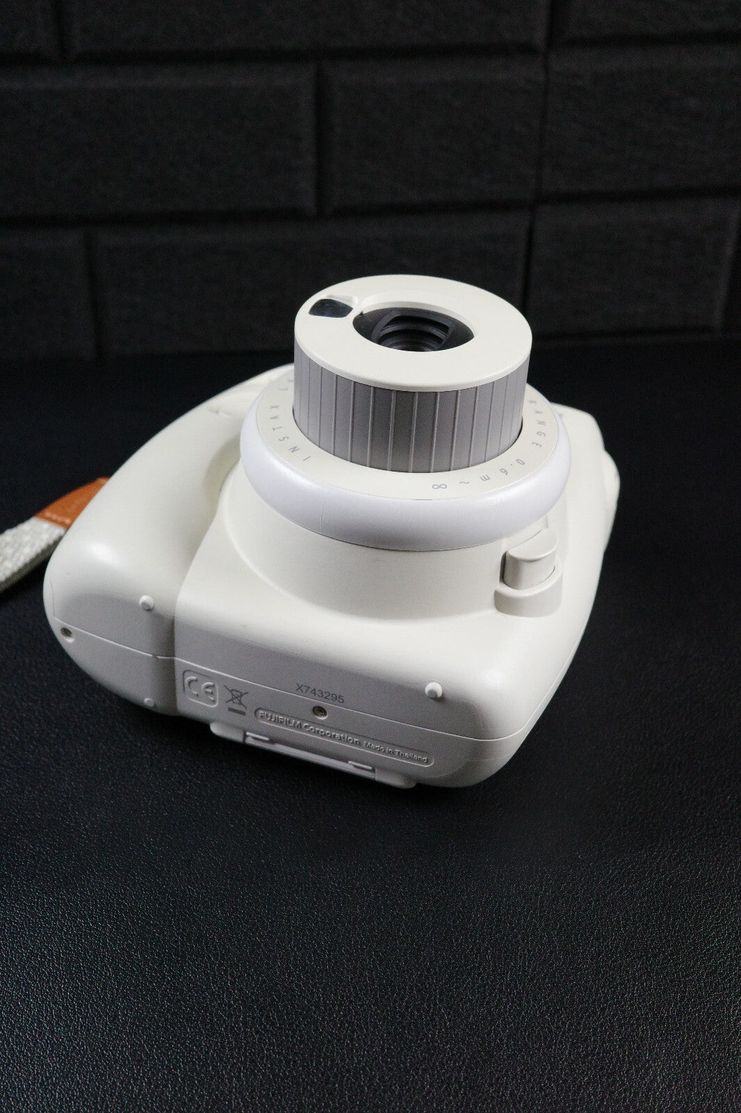 Fujifilm Instax Mini 9 White Instant Polaroid Camera & Batteries - Fully Working