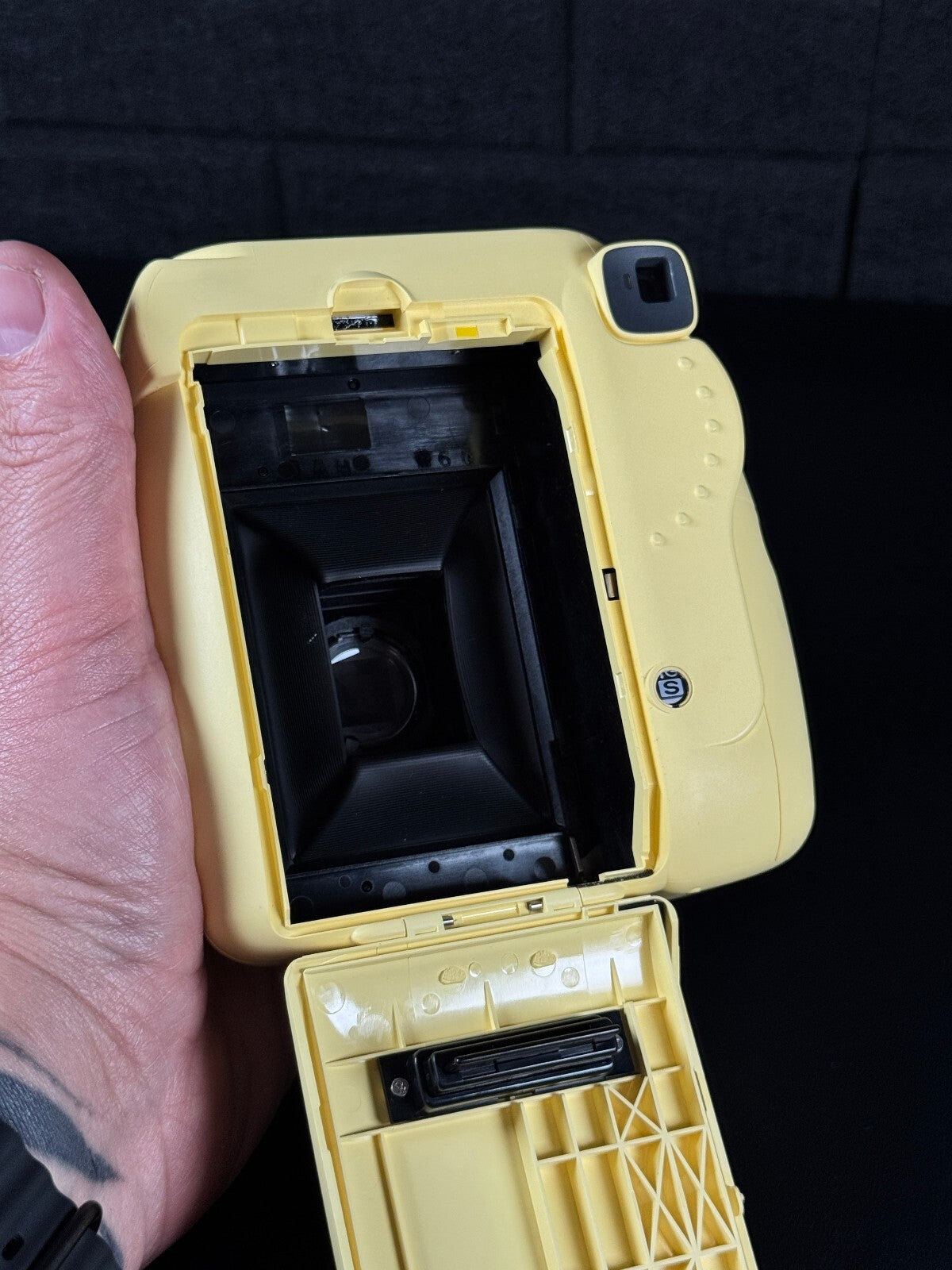 Fujifilm Instax Mini 8 Yellow Instant Camera & Batteries - Tested & Working