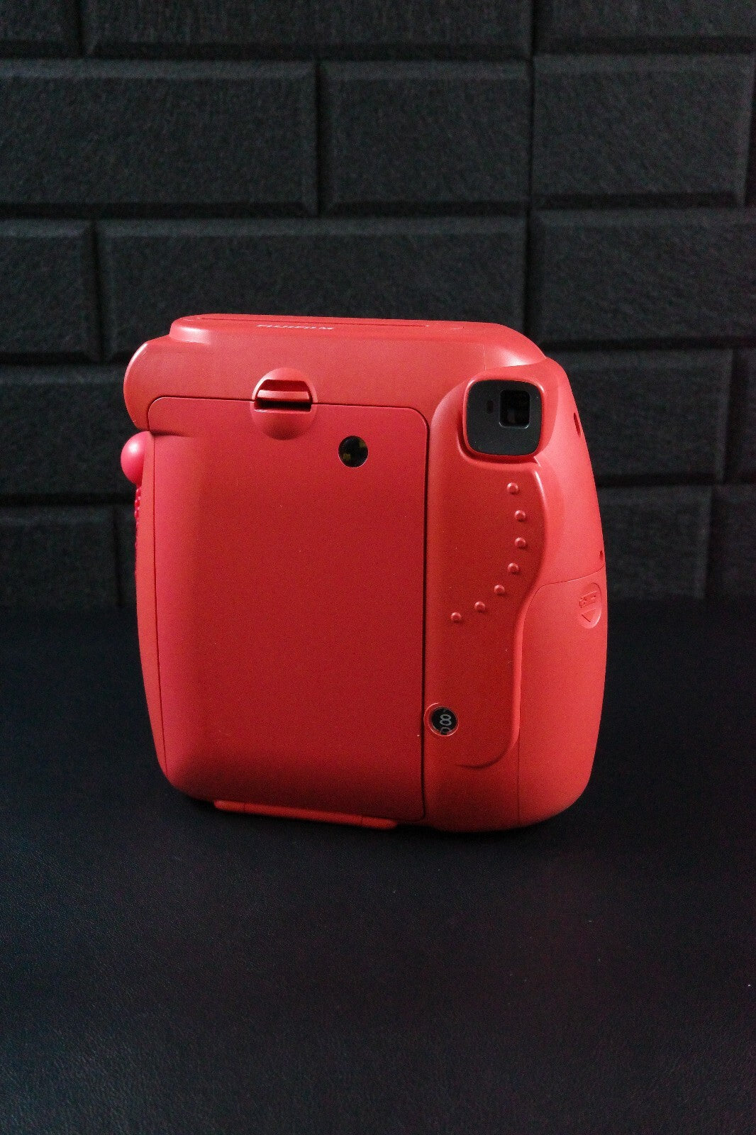 Fujifilm Instax Mini 8 Poppy Red Instant Polaroid Camera - Works Perfectly