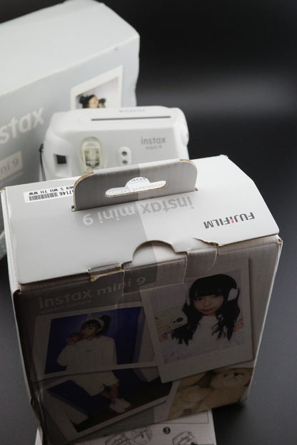 Boxed Fujifilm Instax Mini 9 White Instant Camera + Batteries - Tested & Working