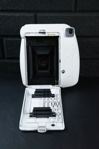 Fujifilm Instax Mini 9 White Instant Polaroid Camera - Fully Working