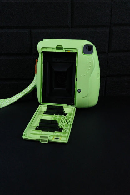 Fujifilm Instax Mini 9 Green Instant Camera + Case, Film & Batteries - Working