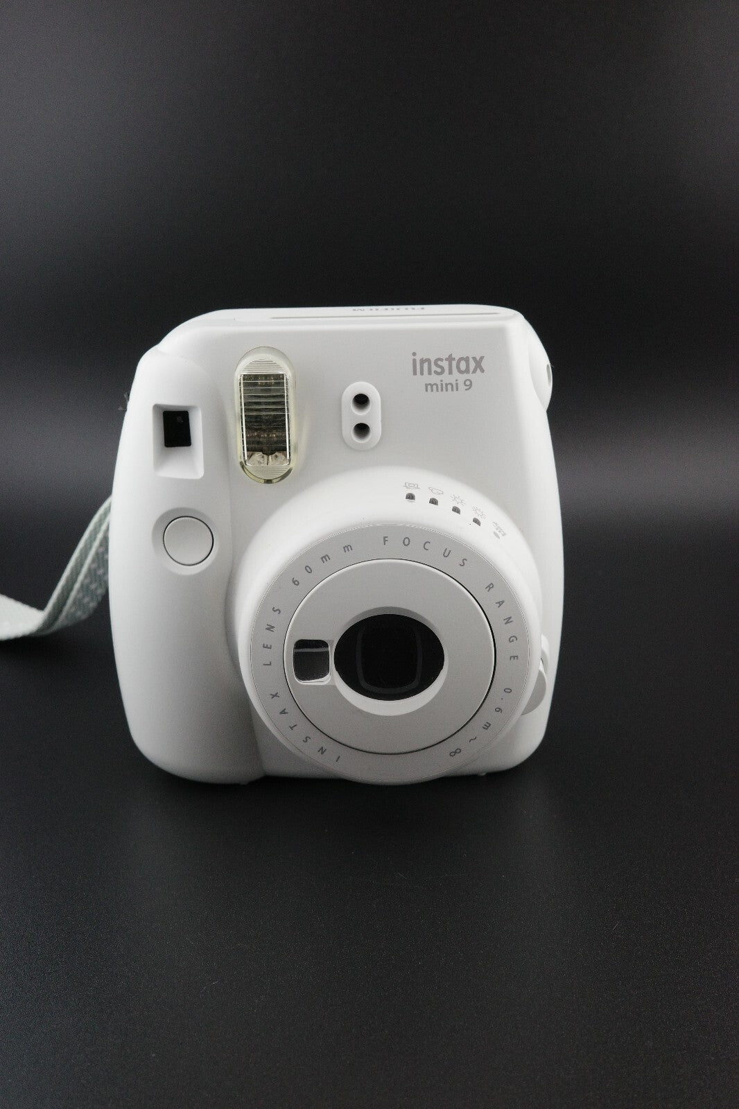 Boxed Fujifilm Instax Mini 9 White Instant Camera + Batteries - Tested & Working