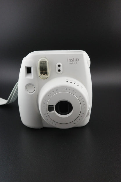 Boxed Fujifilm Instax Mini 9 White Instant Camera + Batteries - Tested & Working