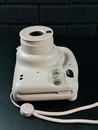 Fujifilm Instax Mini 11 Pink Instant Polaroid Camera + Batteries Fully Working