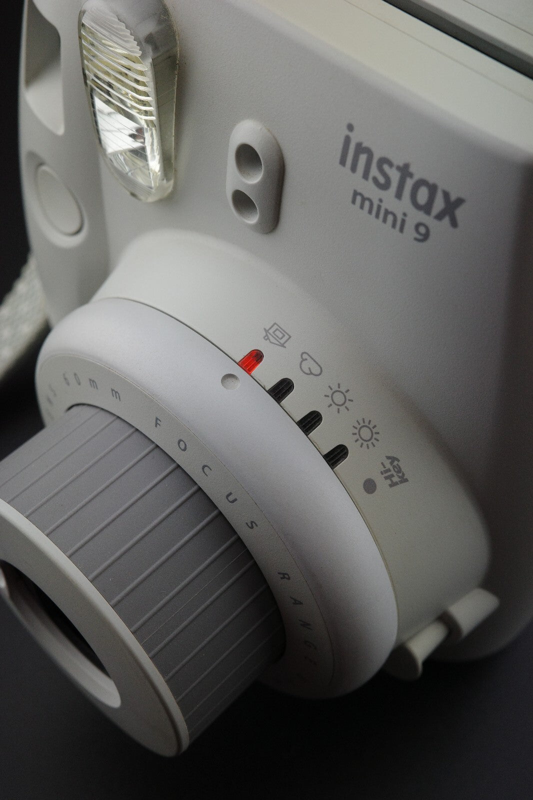 Fujifilm Instax Mini 9 White Instant Camera, Case & Batteries - Tested & Working