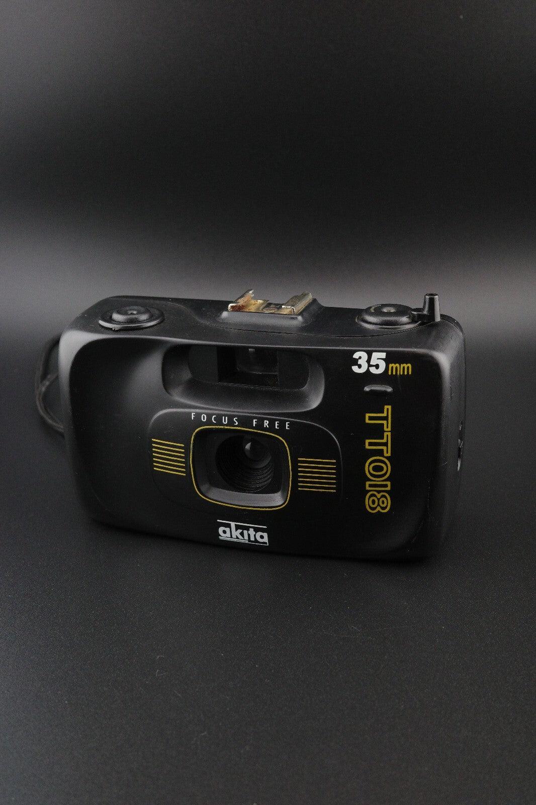 Vintage 1990's Akita TT018 35mm Focus Free Film Camera - Tested & Working