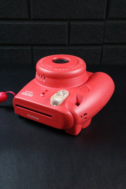 Fujifilm Instax Mini 8 Poppy Red Instant Polaroid Camera - Works Perfectly