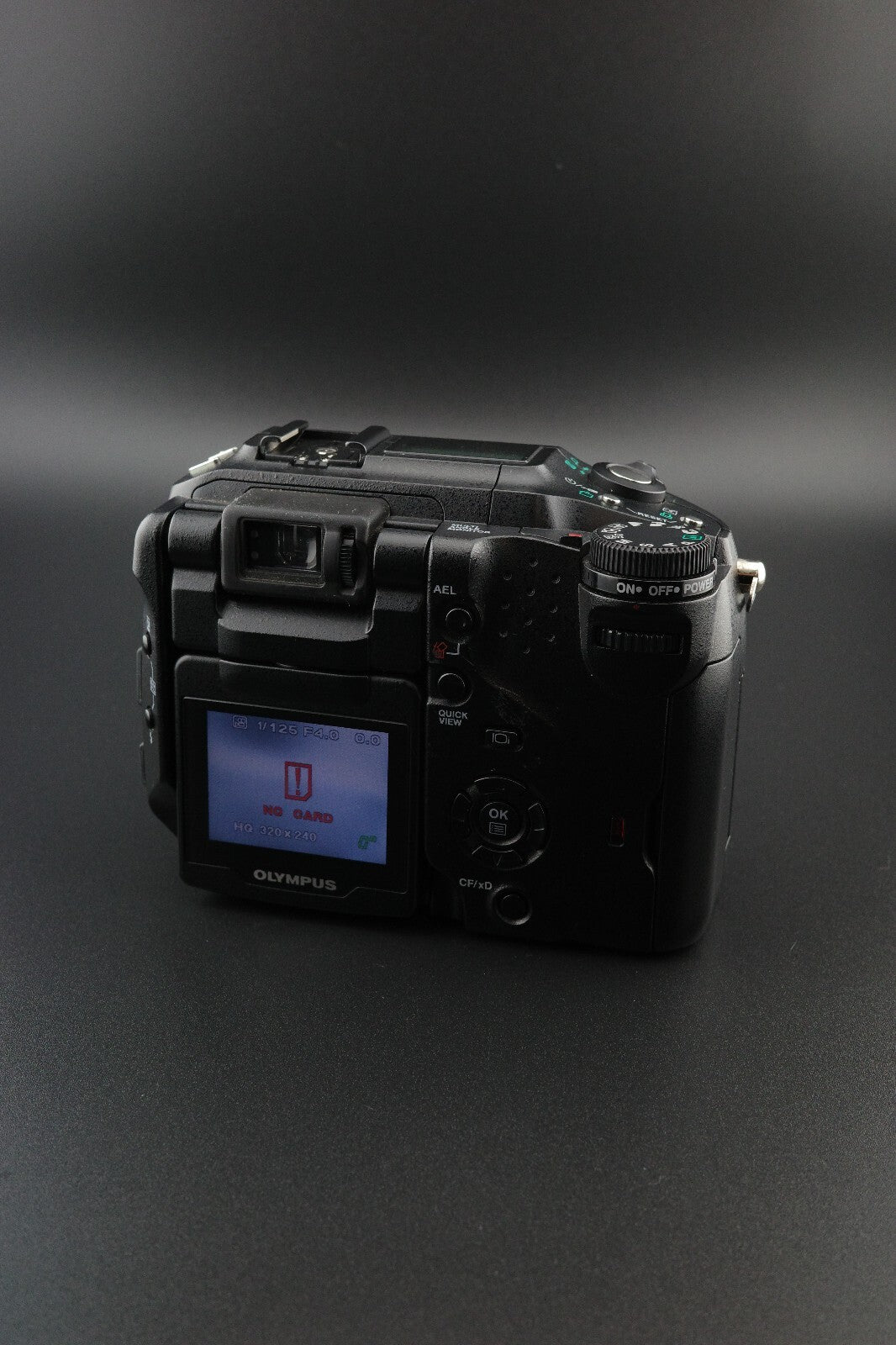 Olympus Camedia C-5060 5.1MP Digital Camera (Needs Card & Battery)
