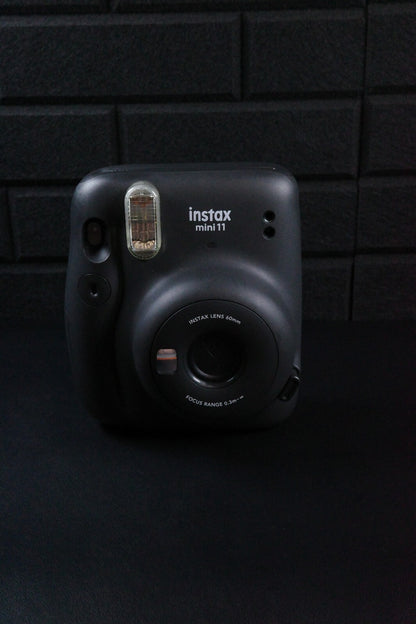 Boxed Fujifilm Instax Mini 11 Black Instant Polaroid Camera - Works Perfectly