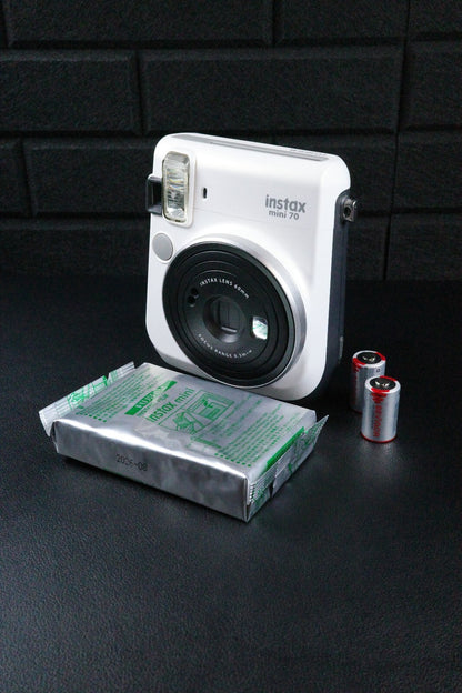 Fujifilm Instax Mini 70 White Instant Film Camera + Film & Batteries  - Working