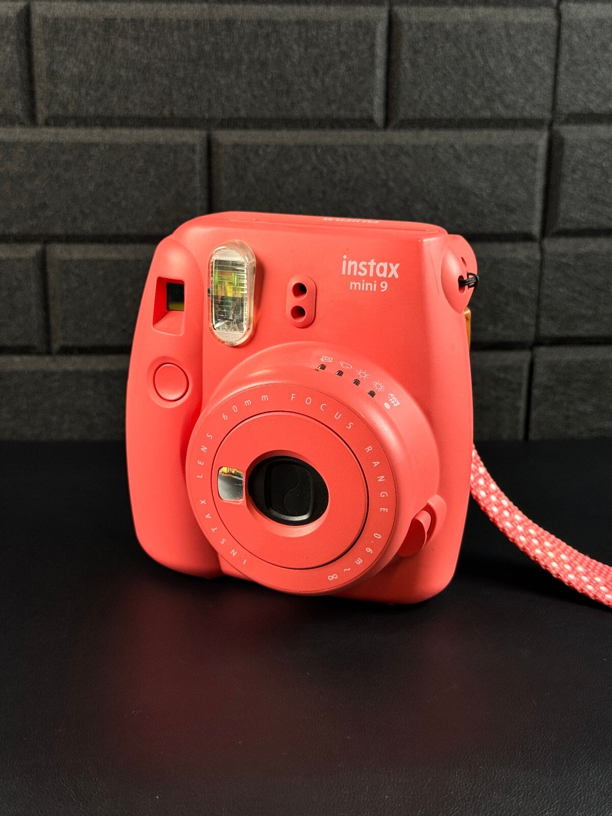 Fujifilm Instax Mini 9 Flamingo Pink Instant Polaroid Camera - Tested & Working