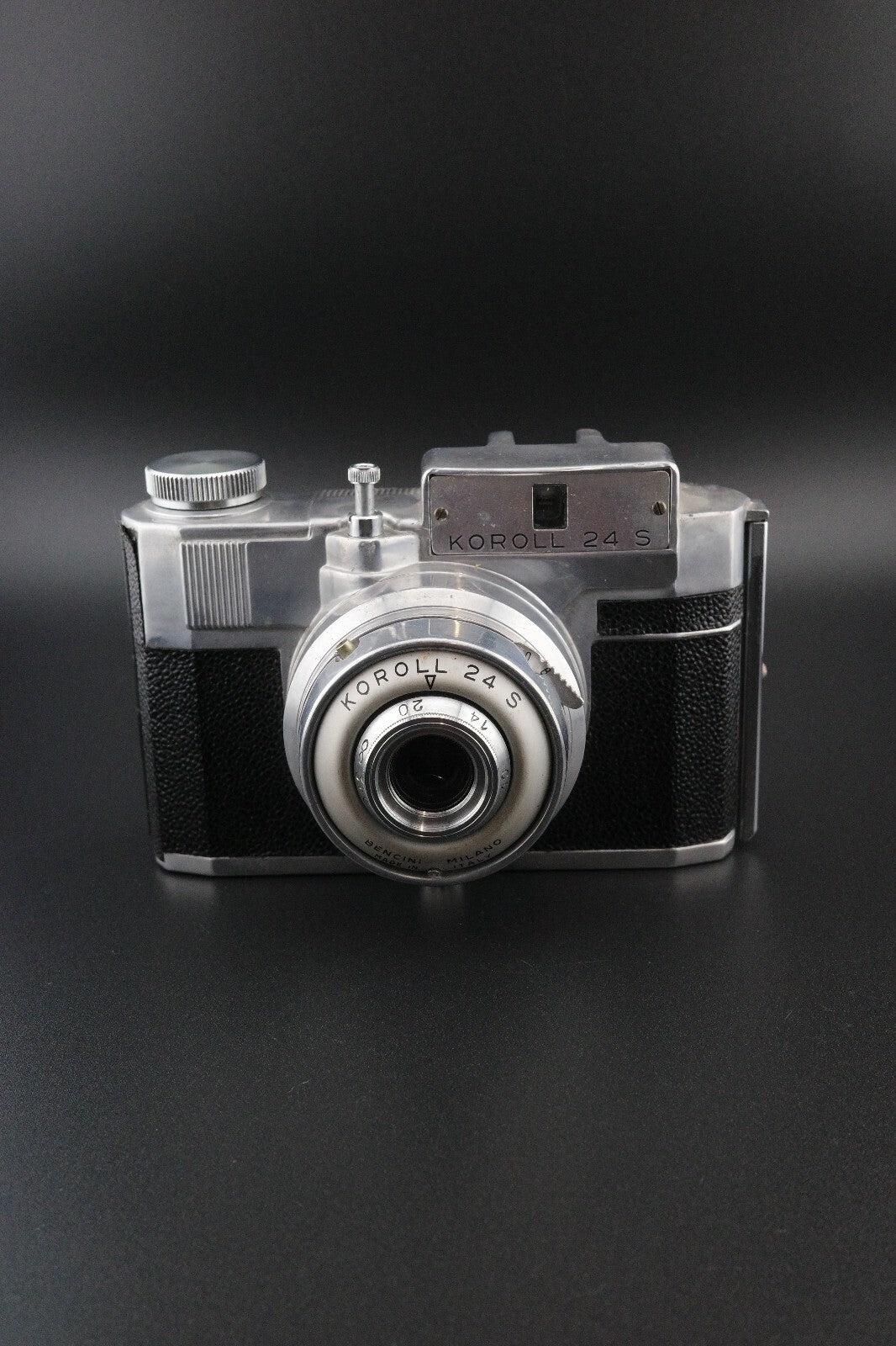 Vintage Italian 1950's Bencini Koroll 24S 120 Film Camera Made Tested & Working
