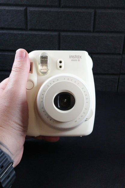 Fujifilm Instax Mini 8 White Instant Polaroid Camera - Works Perfectly