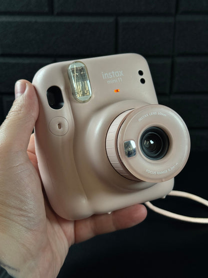 Fujifilm Instax Mini 11 Pink Instant Polaroid Camera + Batteries Fully Working