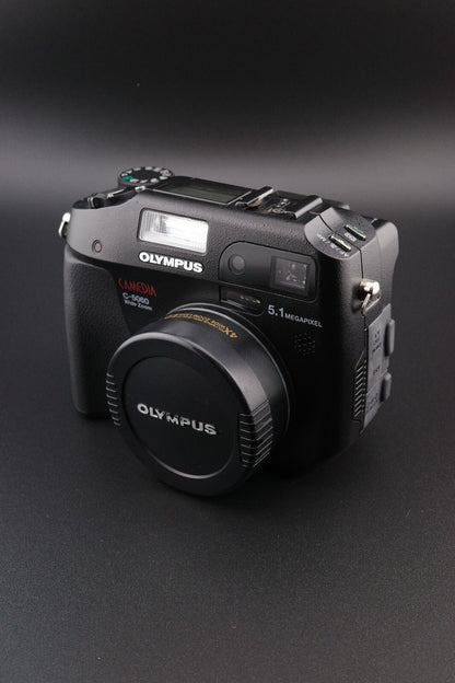 Olympus Camedia C-5060 5.1MP Digital Camera (Needs Card & Battery)