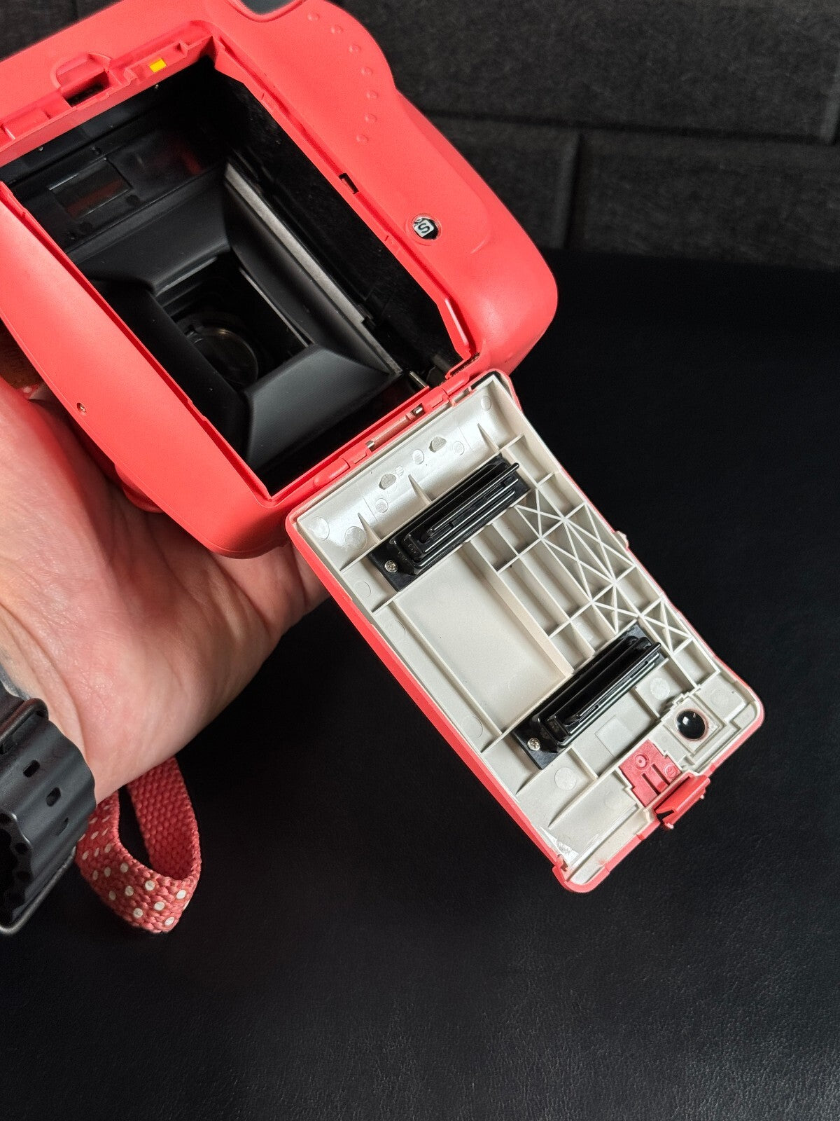 Fujifilm Instax Mini 9 Flamingo Pink Instant Polaroid Camera - Tested & Working