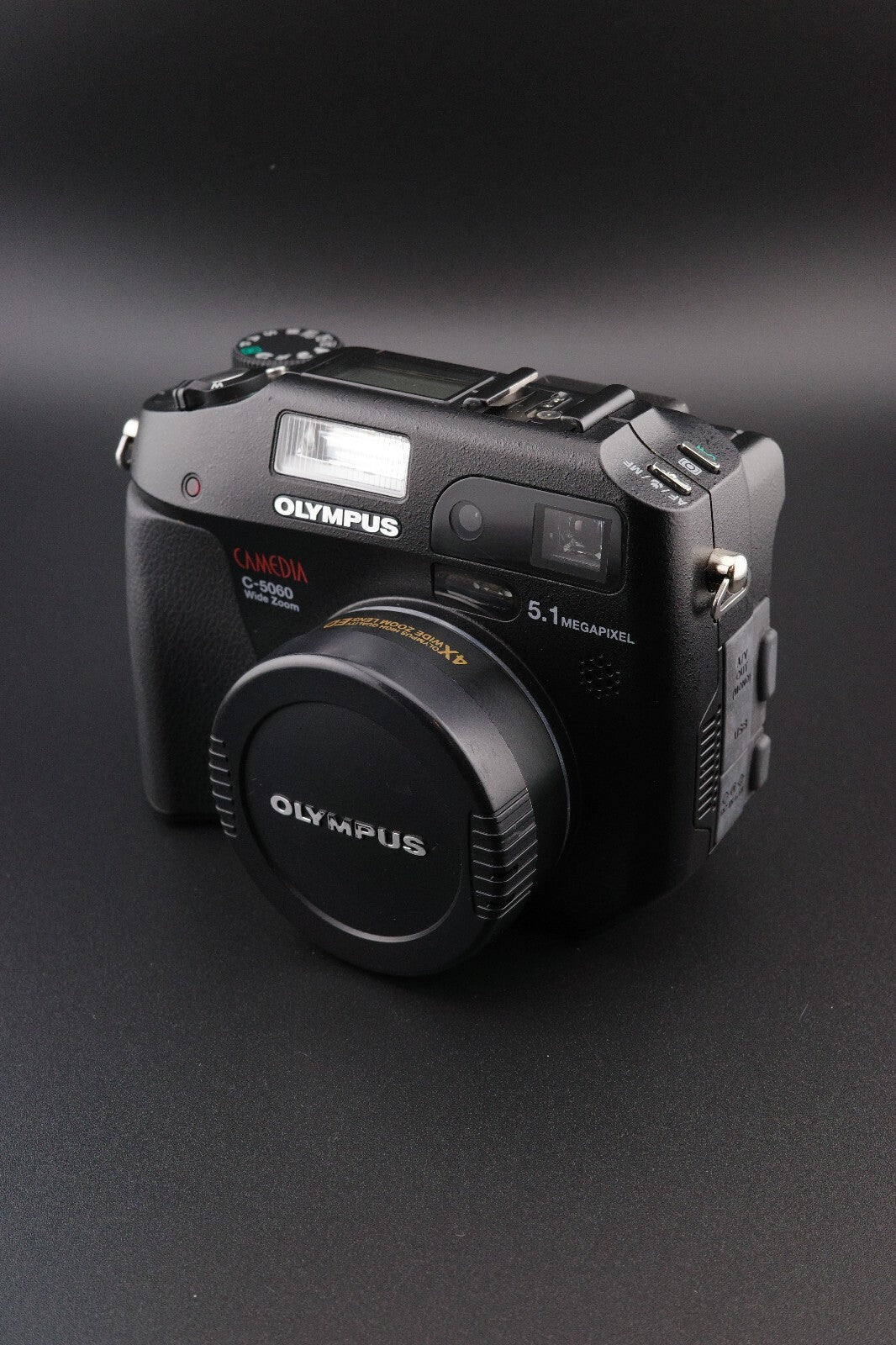 Olympus Camedia C-5060 5.1MP Digital Camera (Needs Card & Battery)