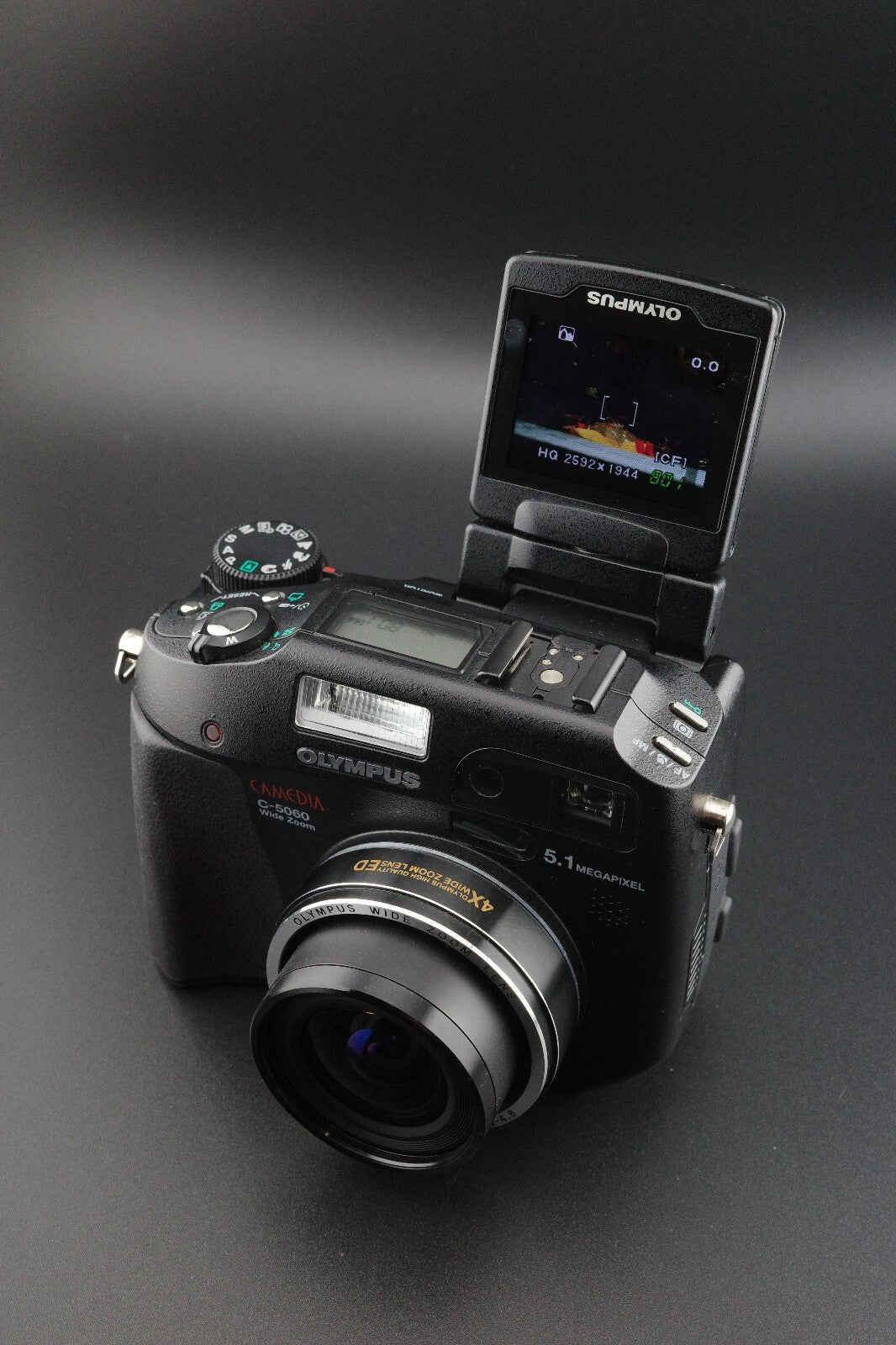 Olympus Camedia C-5060 5.1MP Digital Camera + 1GB Card & New Battery - Working
