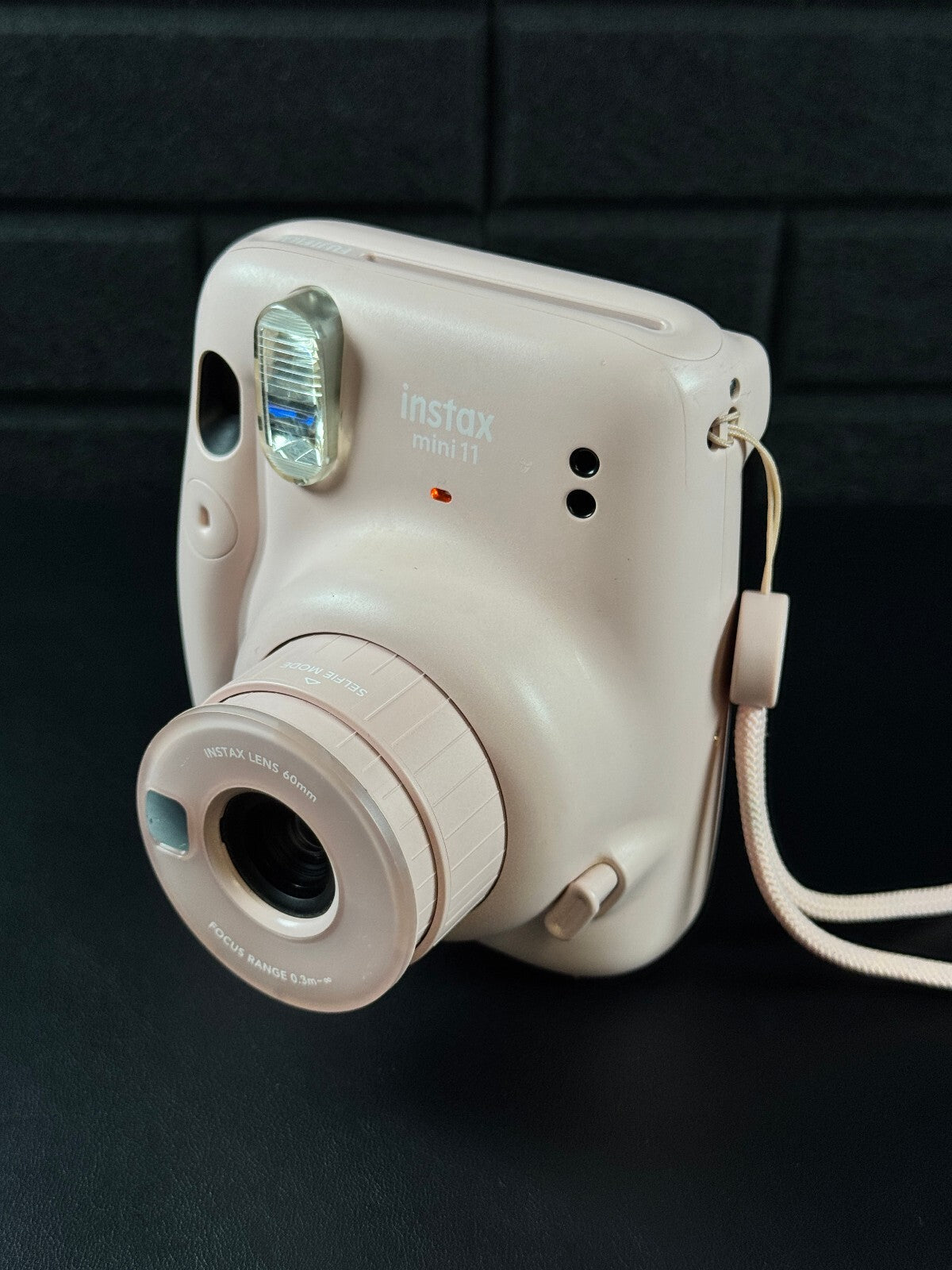 Fujifilm Instax Mini 11 Pink Instant Polaroid Camera + Batteries Fully Working