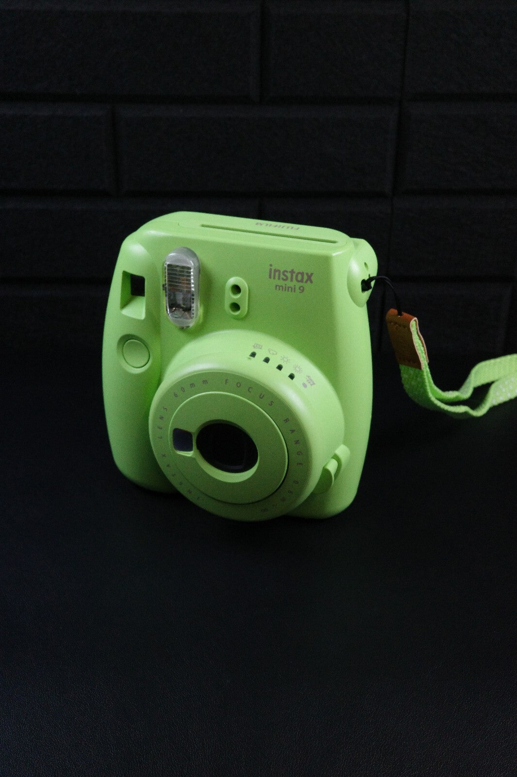 Fujifilm Instax Mini 9 Green Instant Camera + Case, Film & Batteries - Working