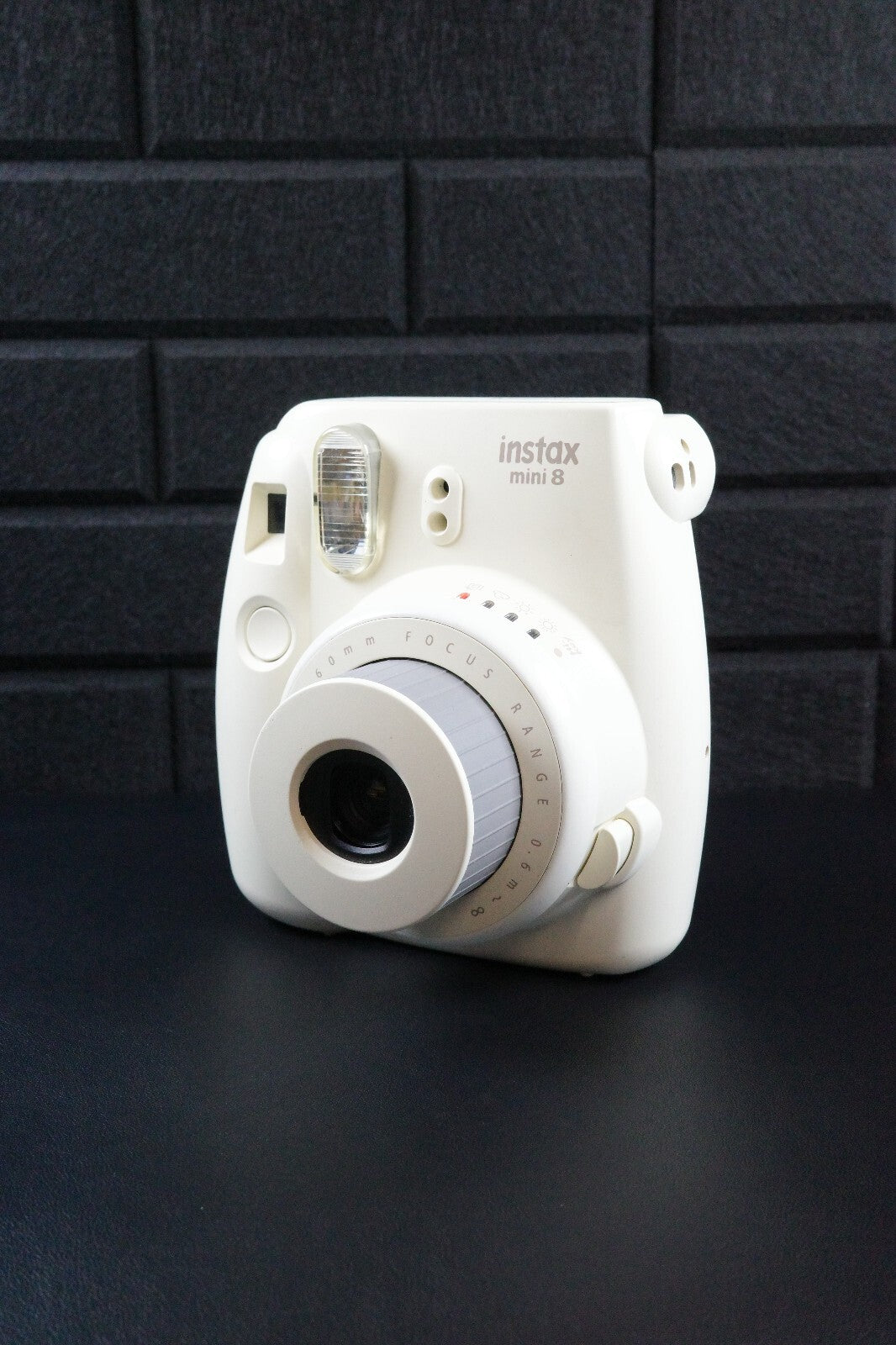 Fujifilm Instax Mini 8 White Instant Polaroid Camera - Works Perfectly