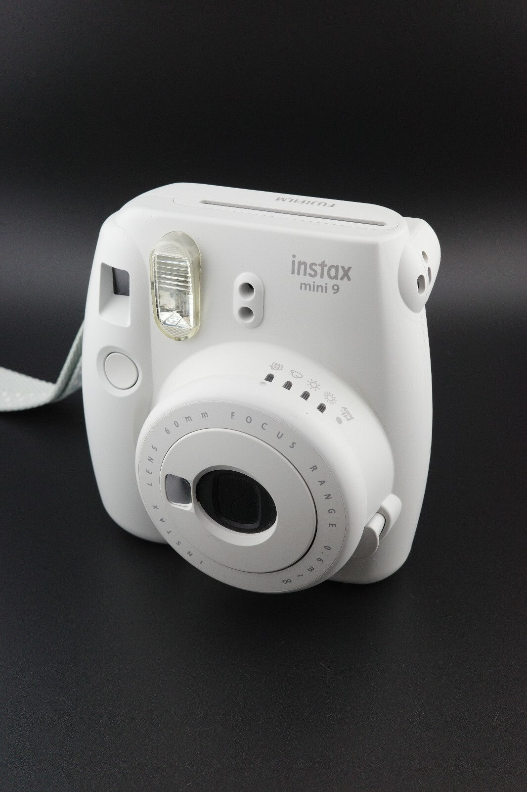 Boxed Fujifilm Instax Mini 9 White Instant Camera + Batteries - Tested & Working
