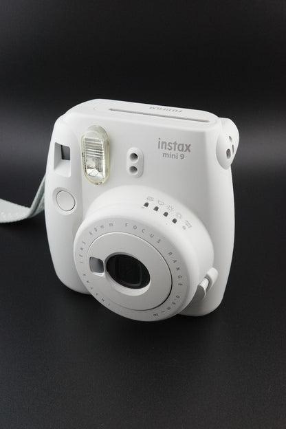 Boxed Fujifilm Instax Mini 9 White Instant Camera + Batteries - Tested & Working