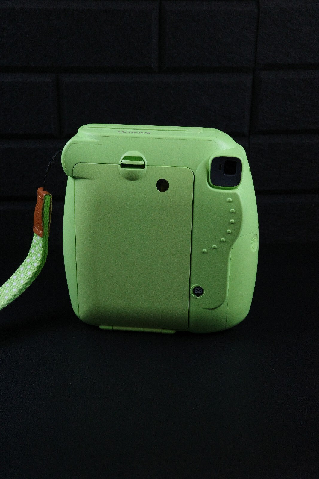 Fujifilm Instax Mini 9 Green Instant Camera + Case, Film & Batteries - Working