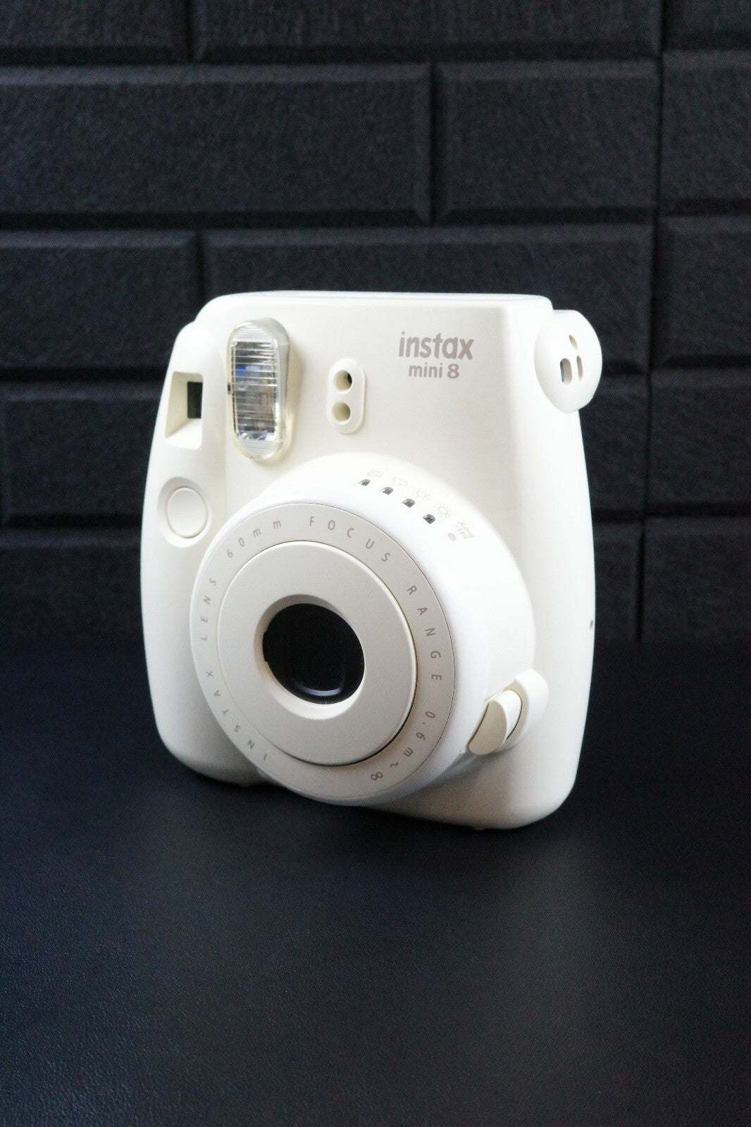 Fujifilm Instax Mini 8 White Instant Polaroid Camera - Works Perfectly