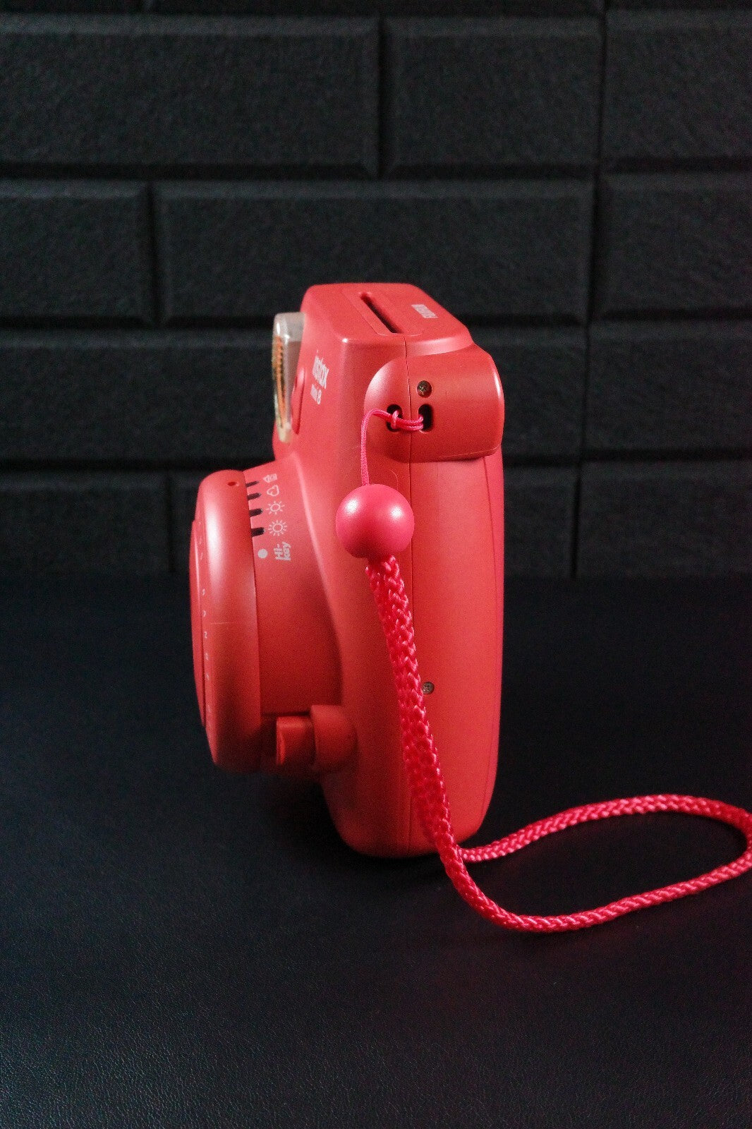 Fujifilm Instax Mini 8 Poppy Red Instant Polaroid Camera - Works Perfectly