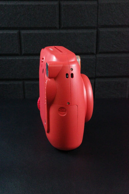 Fujifilm Instax Mini 8 Poppy Red Instant Polaroid Camera - Works Perfectly