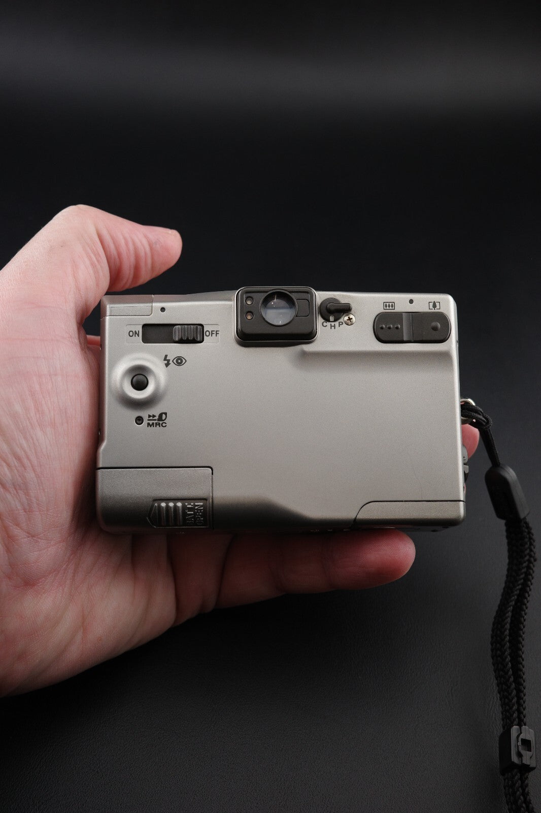 CANON Ixus Z70 Vintage 1990's APS Film Camera + Battery - Tested & Working