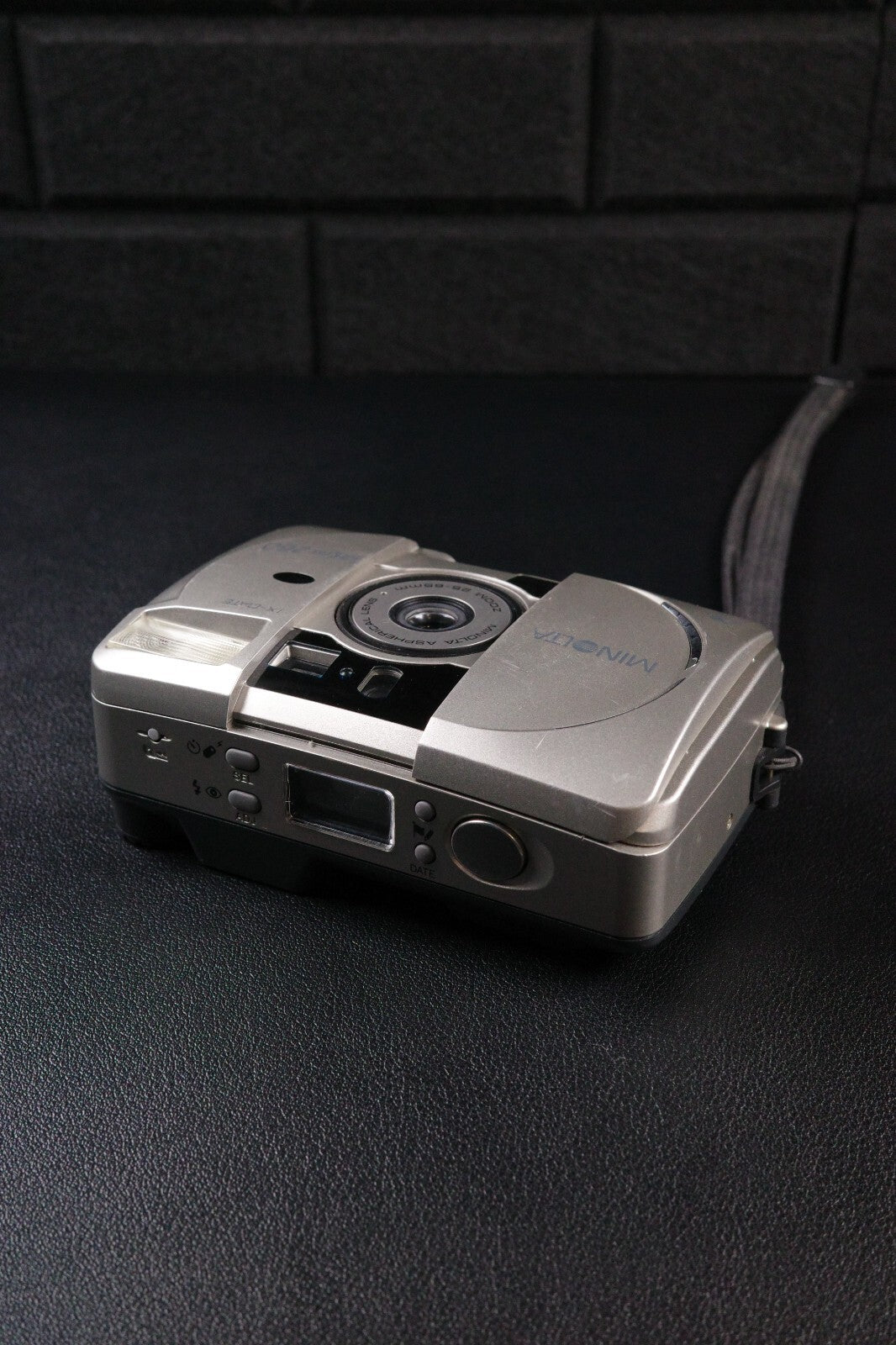 Minolta Vectis 260 IX-Date Vintage 1990's APS Film Camera - Tested & Working