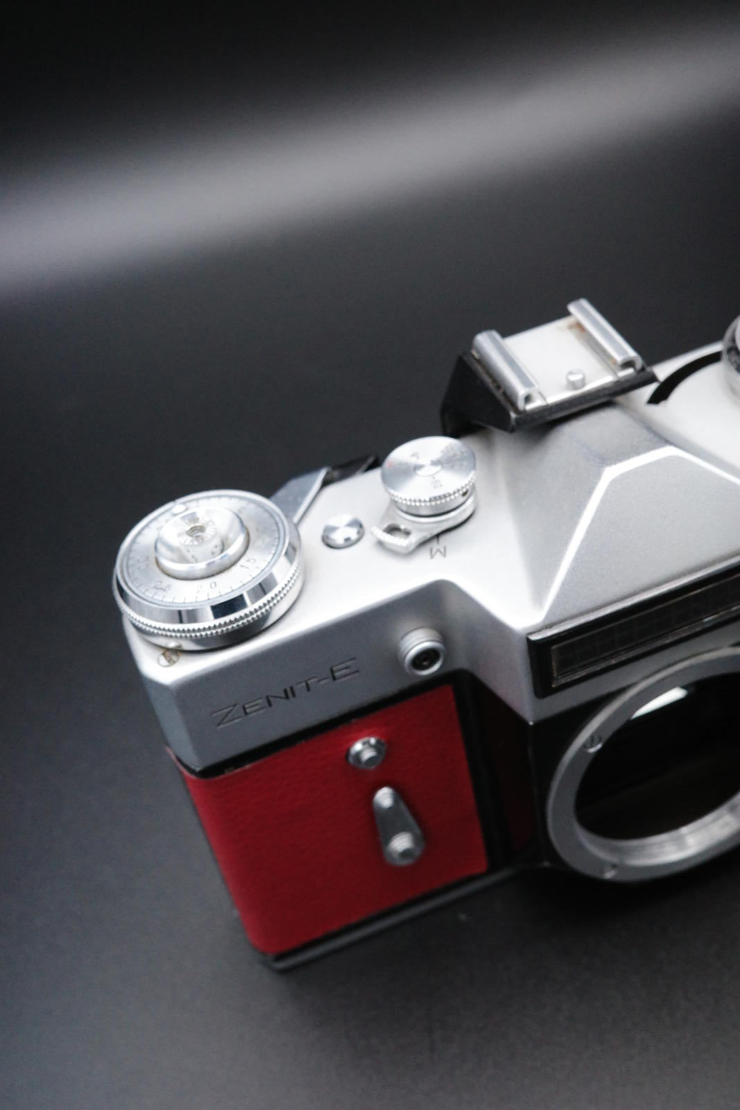 Zenit-E 35mm Vintage SLR Film Camera – Burgundy Faux Leather - Spares or Reapir