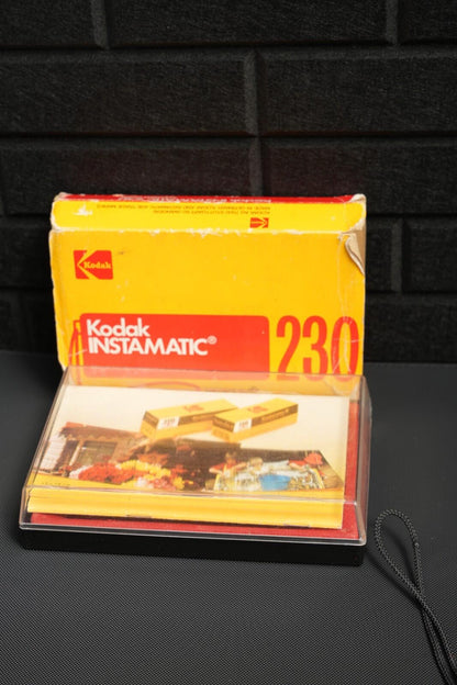 Kodak Instamatic 230 Vintage 1970's Film Camera Boxed - Faulty (H310)