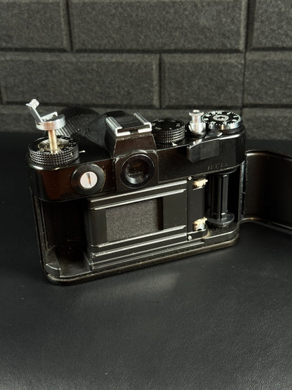 Zenit 12XP 35mm SLR Camera Zeiss Jena DDR 135mm Lens