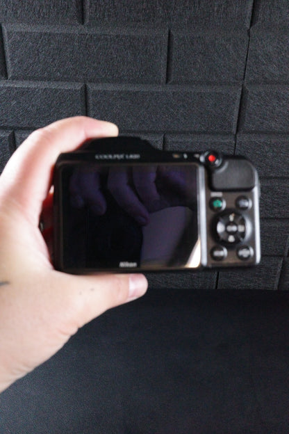 Nikon Coolpix L820 Digital Bridge Camera 16.1MP 30x Optical Zoom - Fully Working